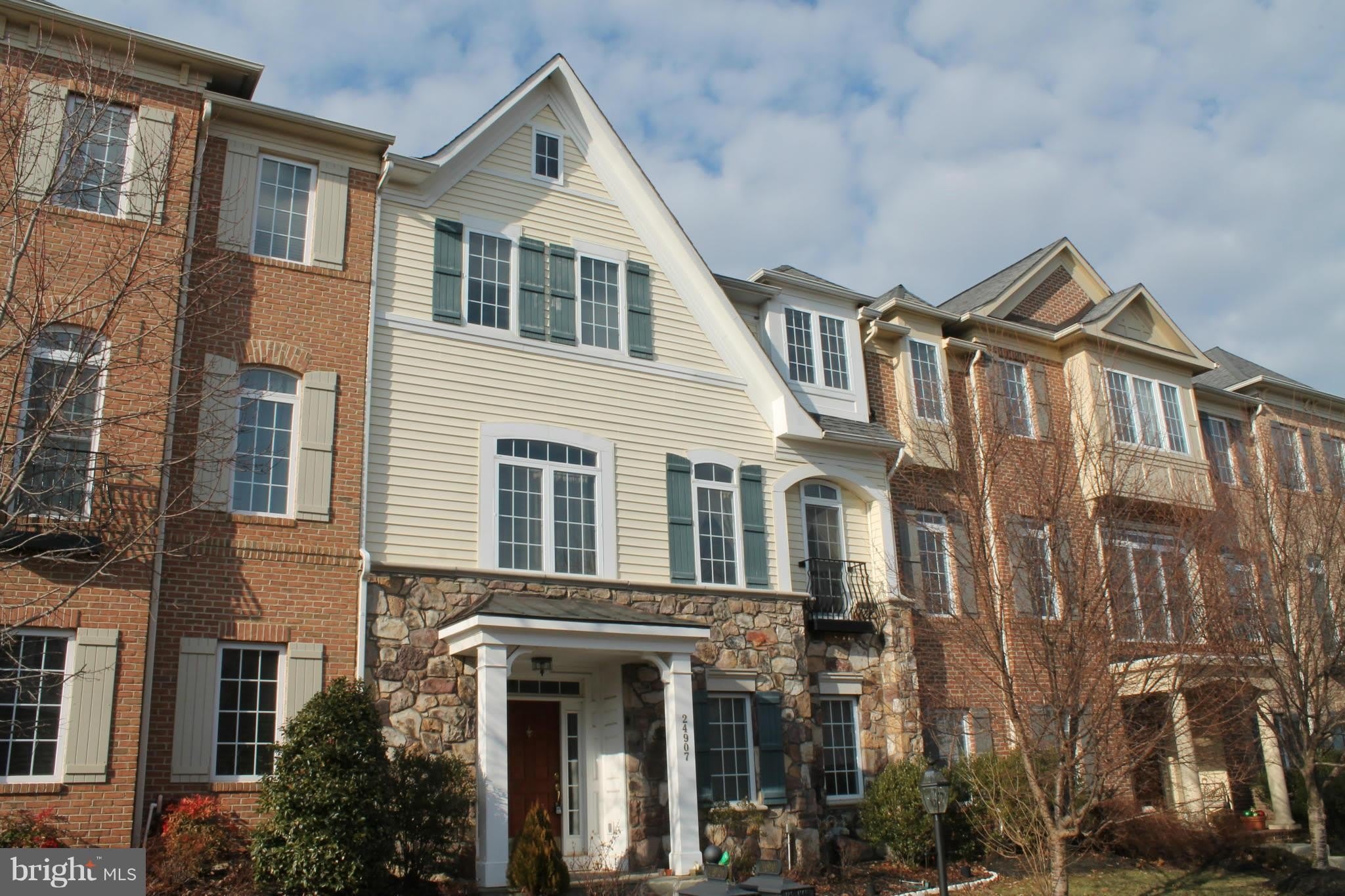 24907 EARLSFORD Drive – photo 1
