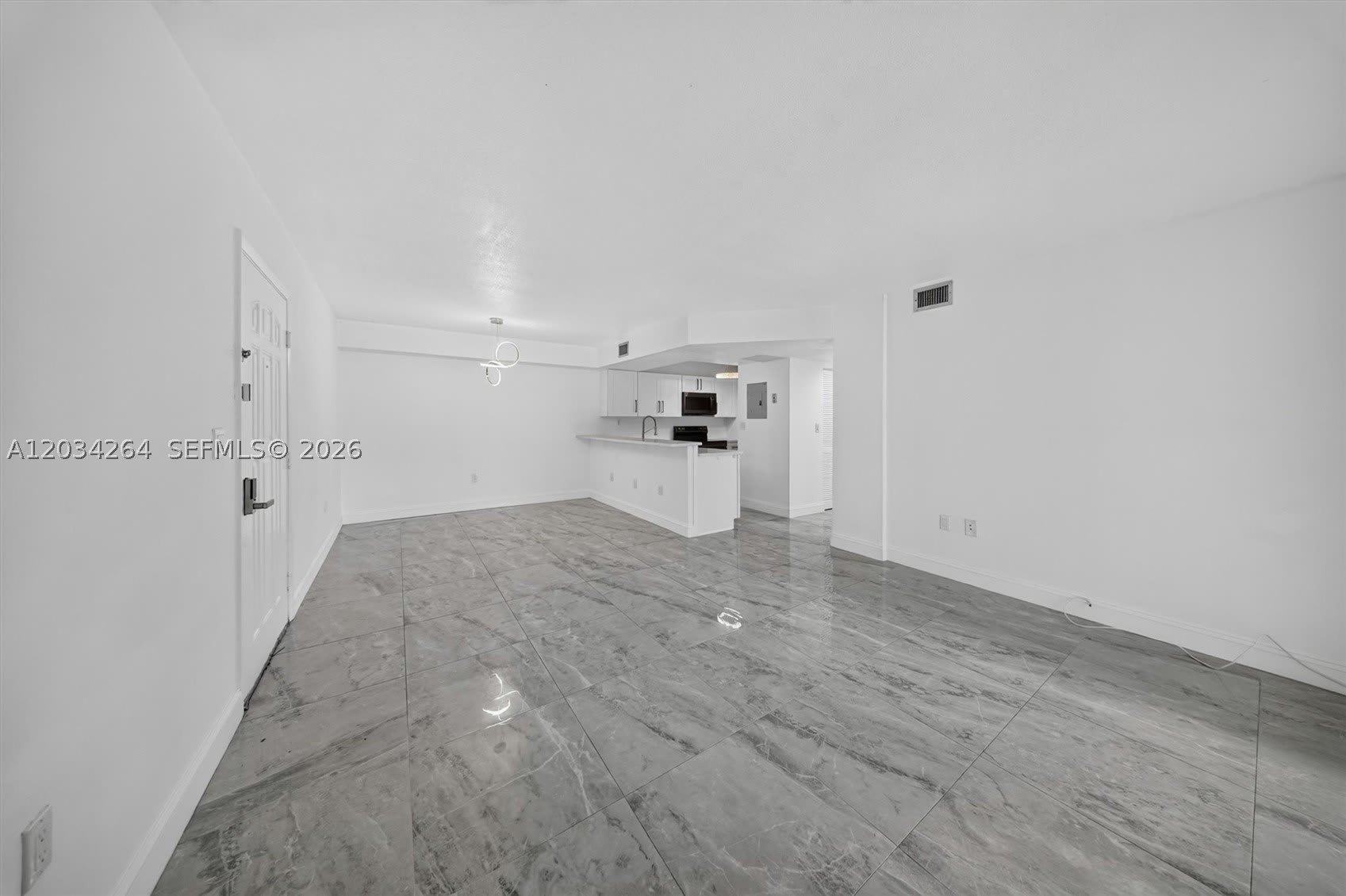 8540 Sw 212Th St – photo 4