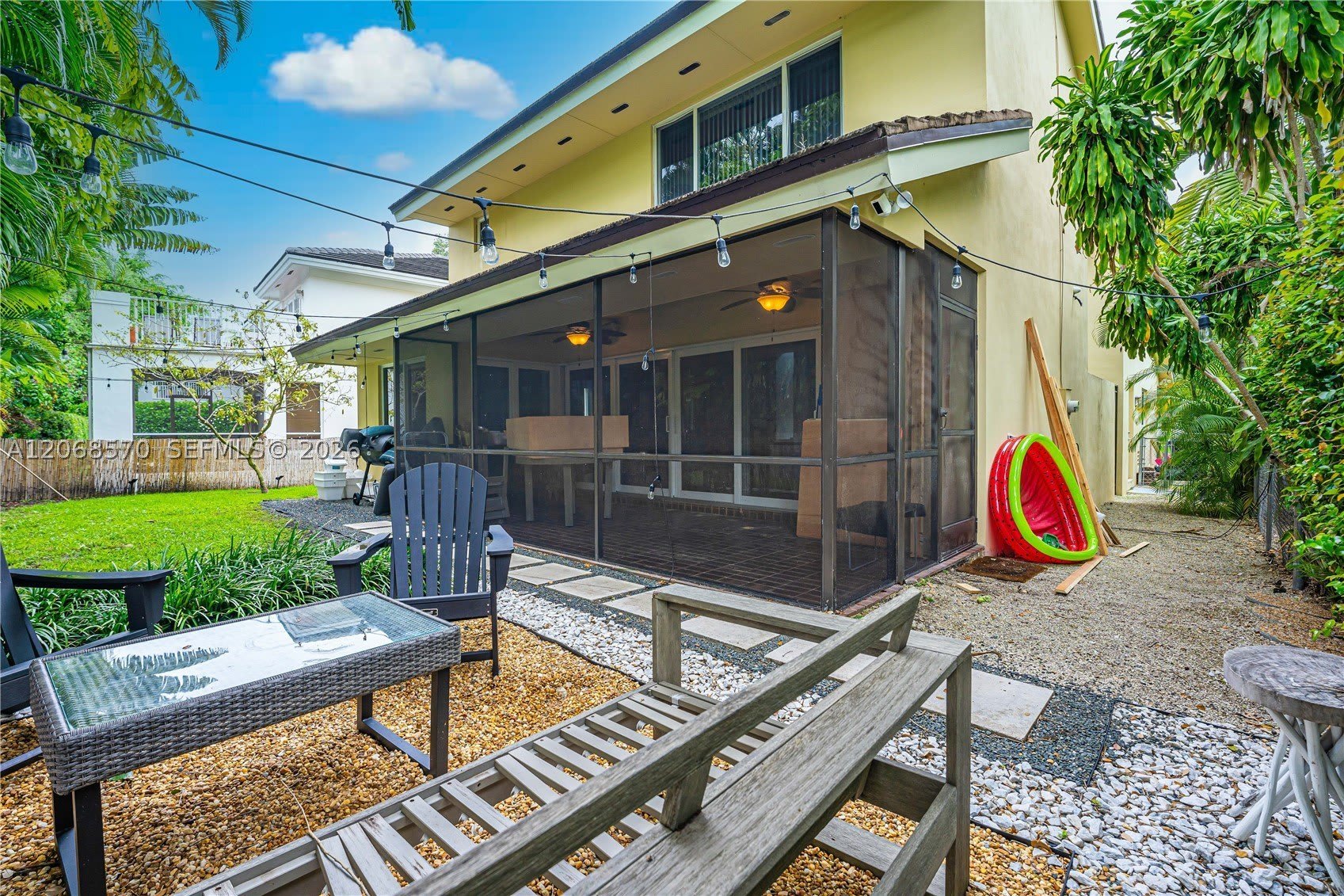 6865 Veronese St – photo 4