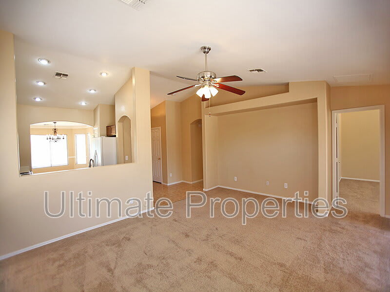 2333 W Maldonado Dr – photo 3
