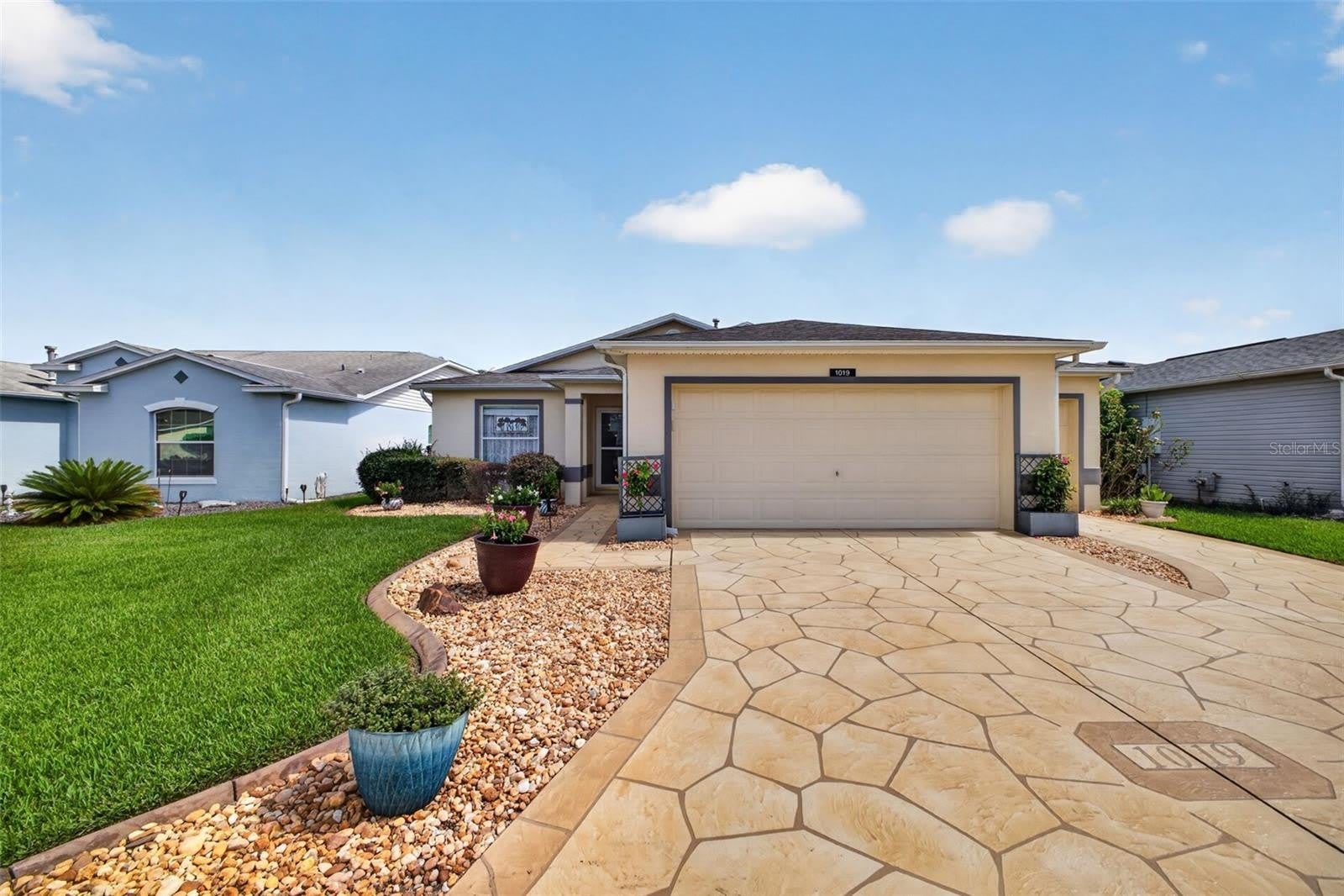 1019 EAGLES Landing – photo 3