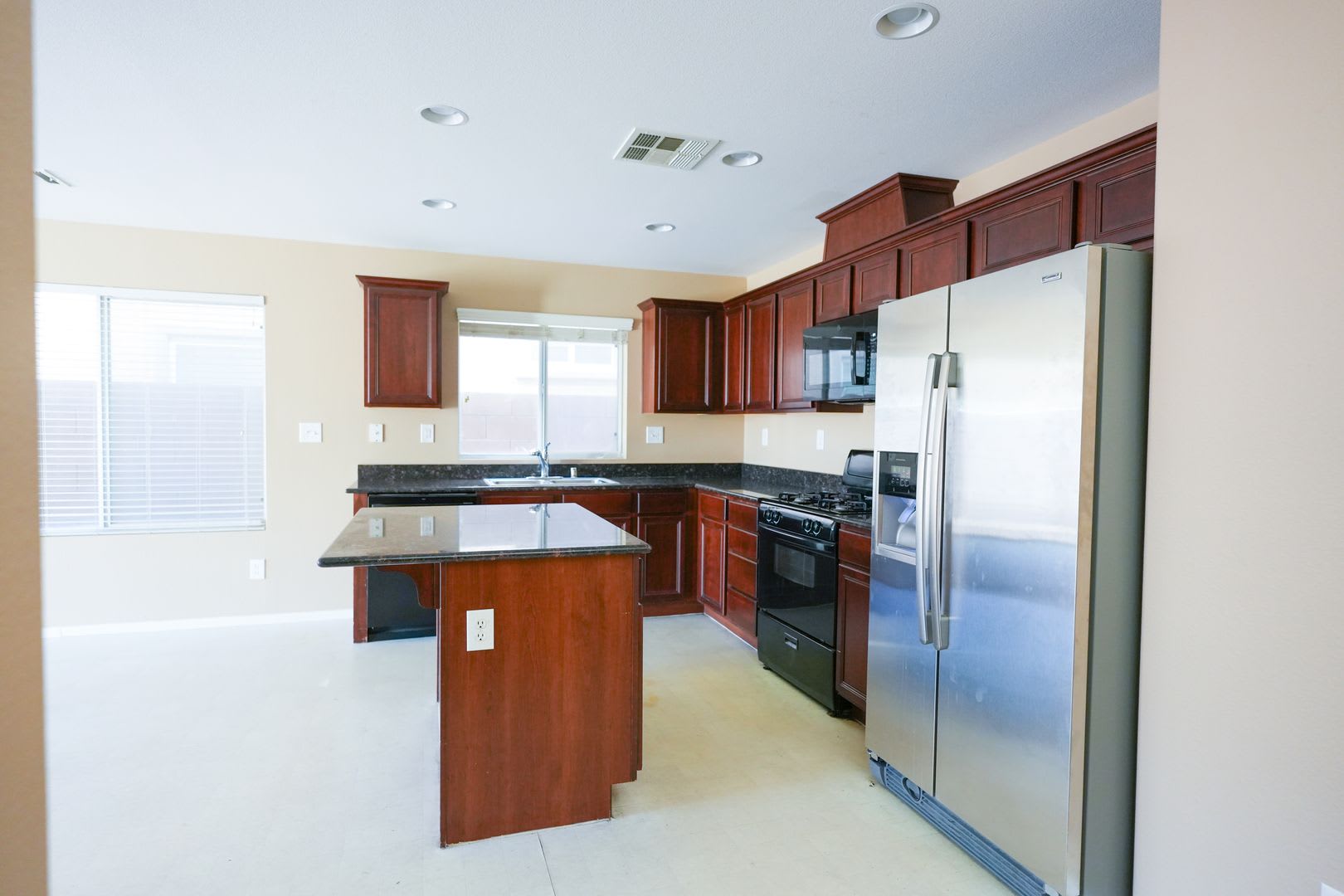 4-bedroom, 3-bath Mountain's Edge Home – photo 5