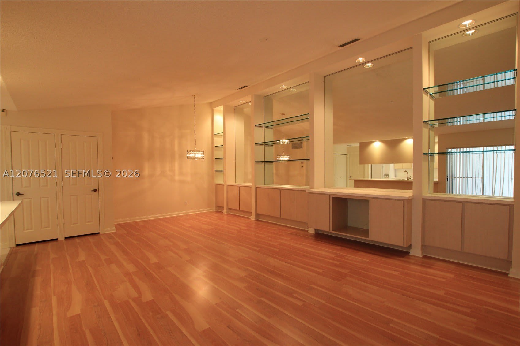 4802 Water Oak Ct – photo 2