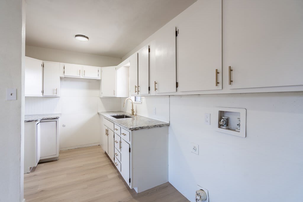 504 Howard Dr – photo 5