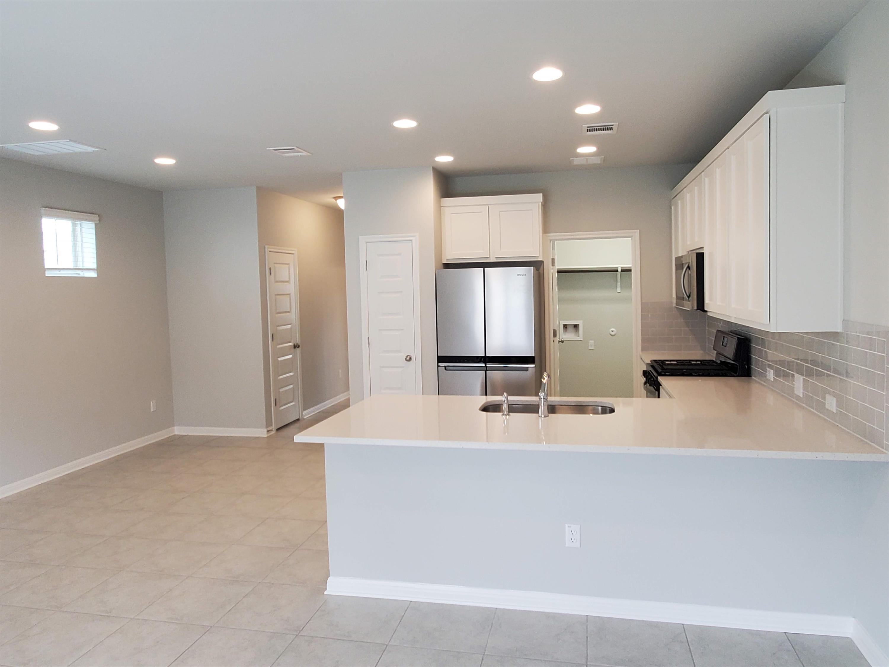 1717 Fountain Bridge Drive 1 – photo 3