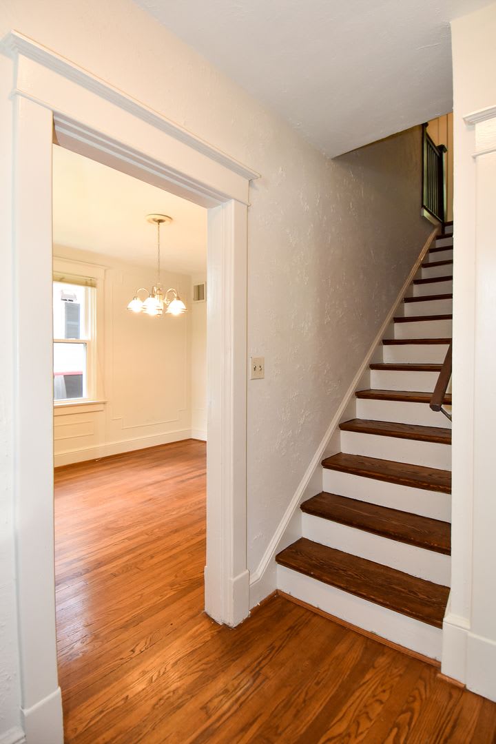 Nestled in the highly desirable Aurora Hills community. – photo 3