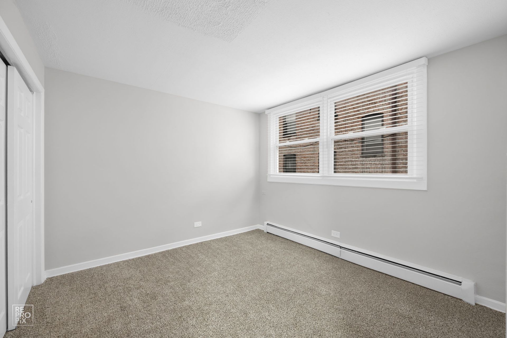 6832 S Crandon – photo 2