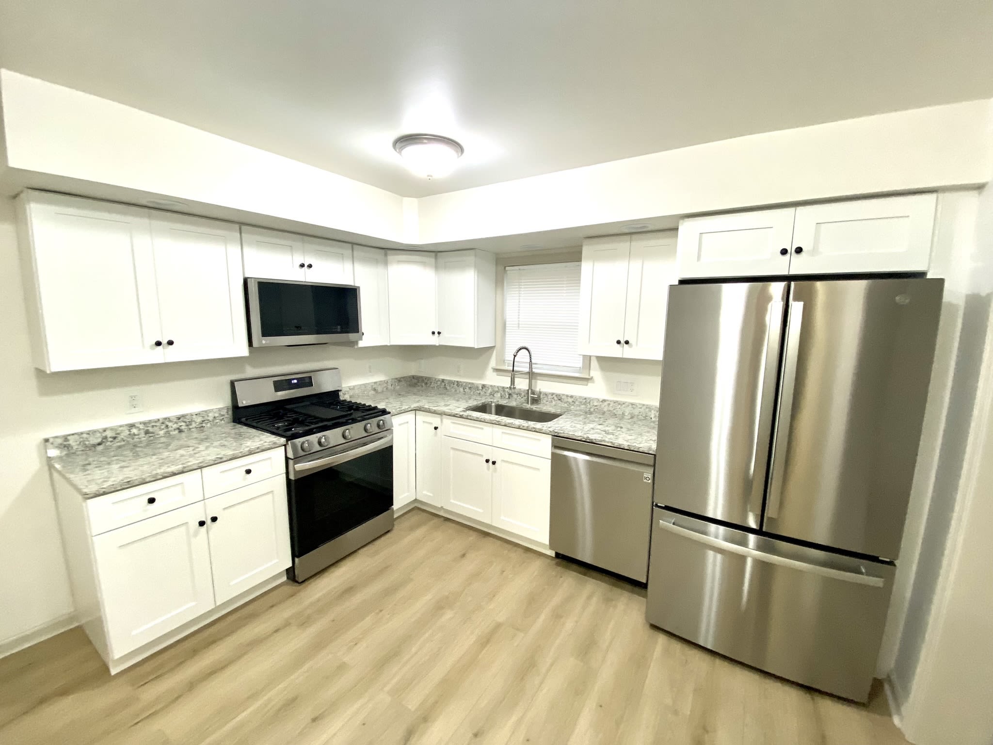 2593 Washington Street – photo 2