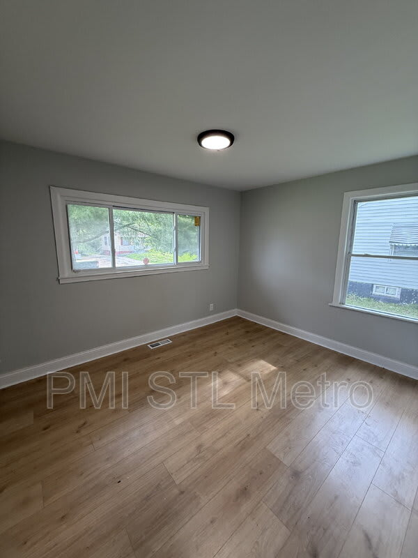 10432 Balmoral Dr – photo 5