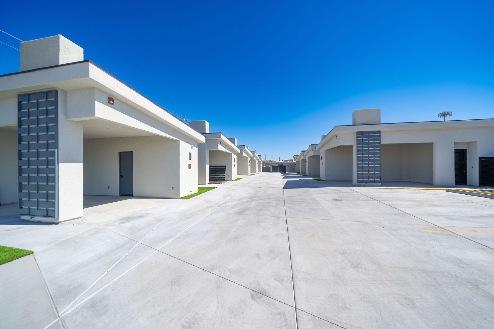 1 Bedroom – photo 2