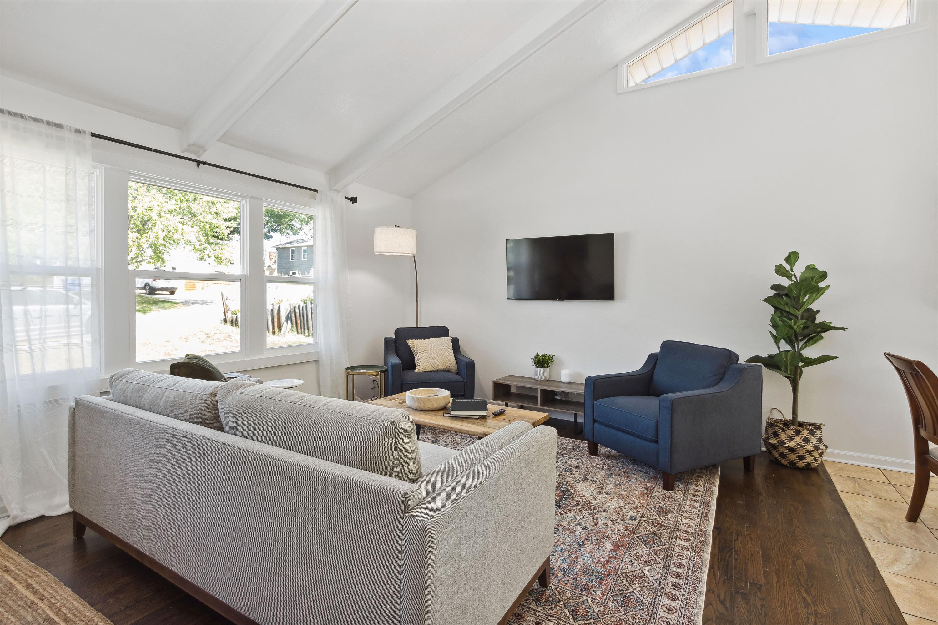 8617 West 92Nd Street – photo 5