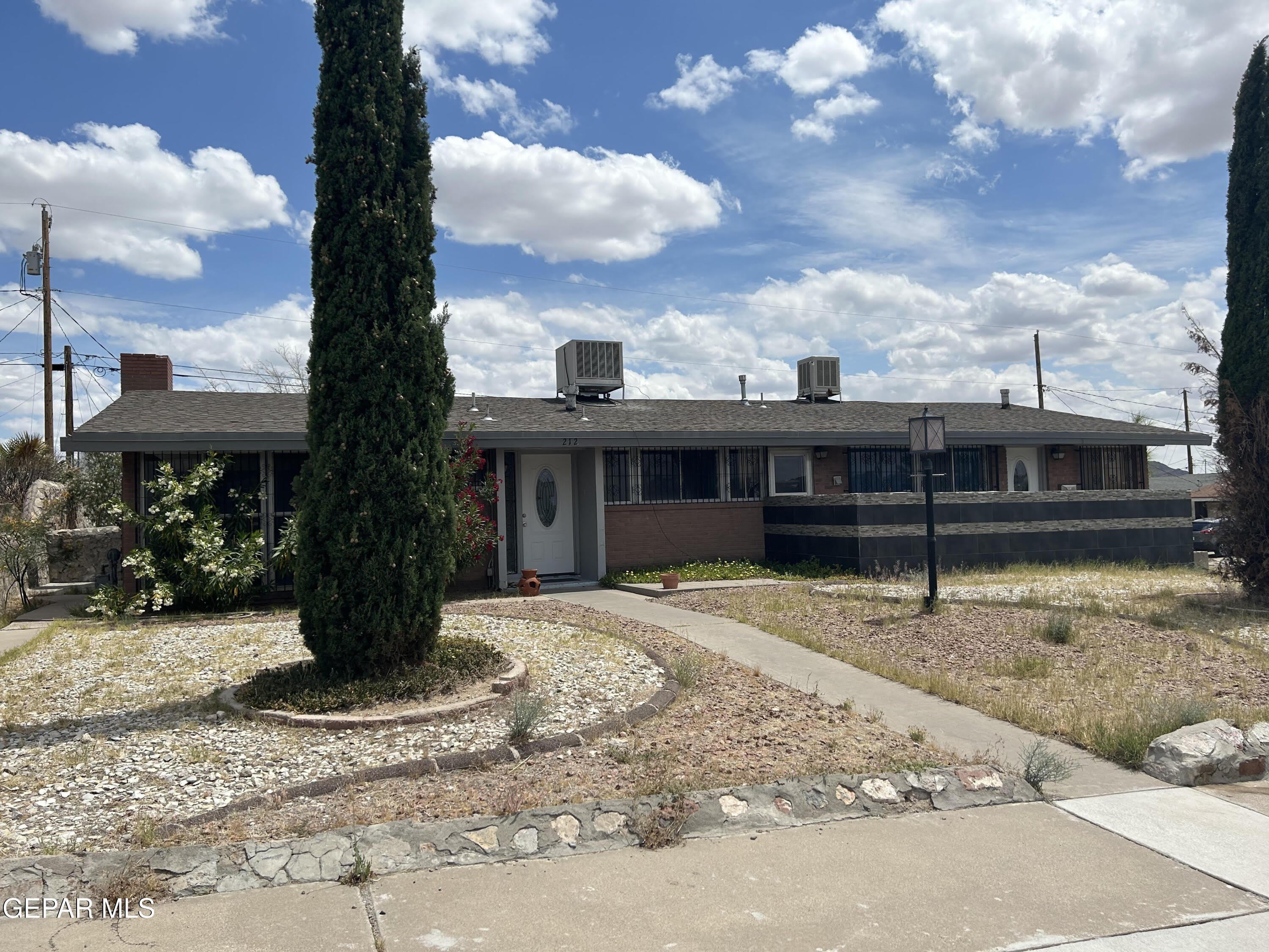 212 Crestmont Drive – photo 2