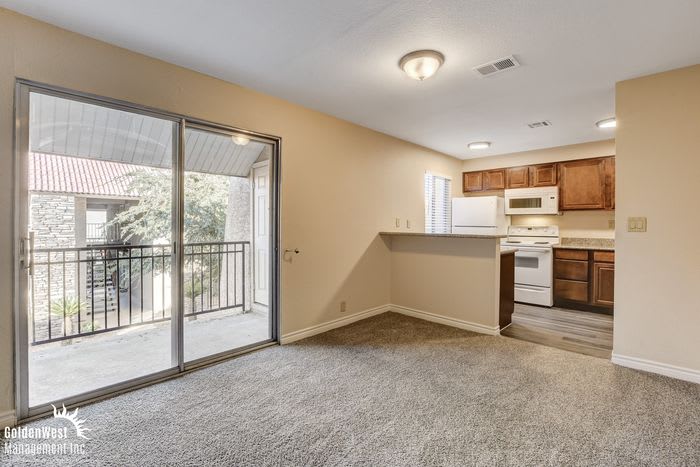 5278 River Glen Drive – photo 3