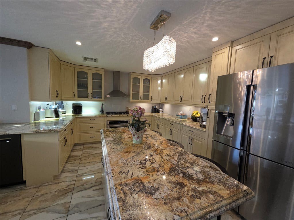 7824 Emerald Harbor Court – photo 2