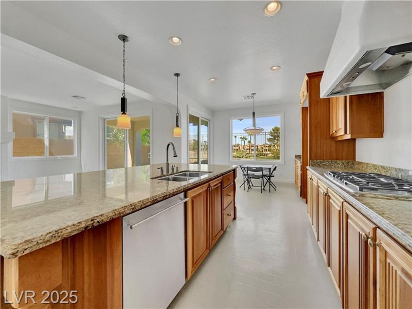 golf view, balcony, 5 bed room plus den and loft – photo 3