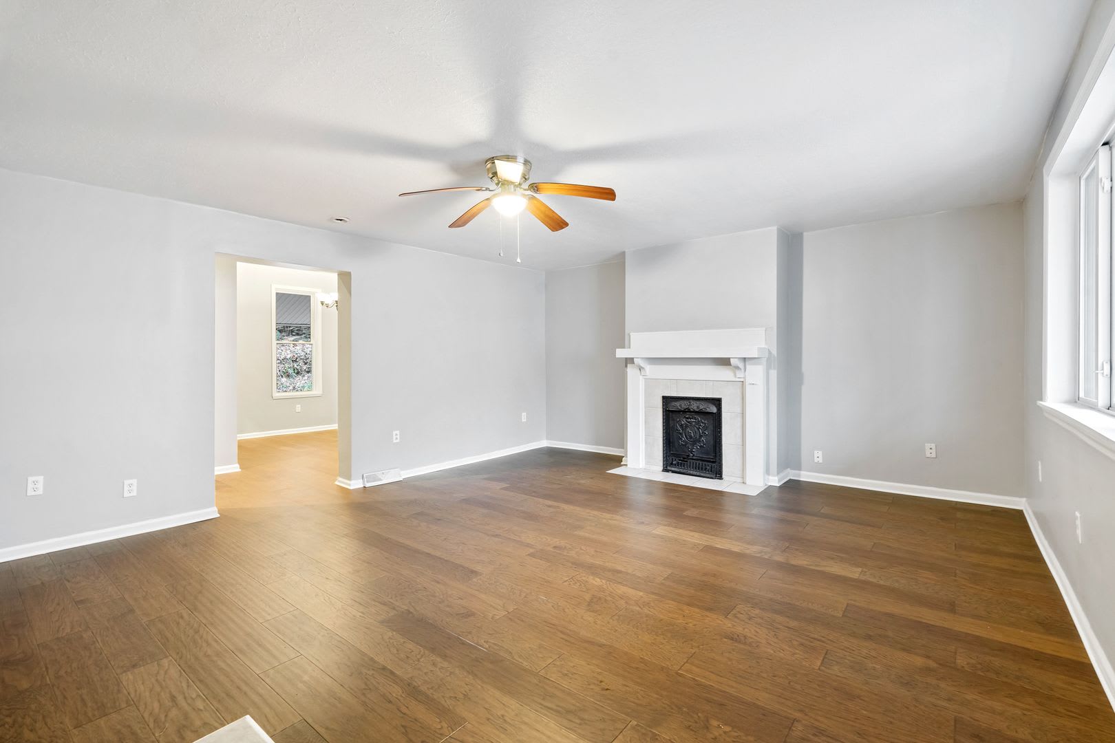 Refreshed 3 Bedroom in Elliott minutes from Downtown – photo 1