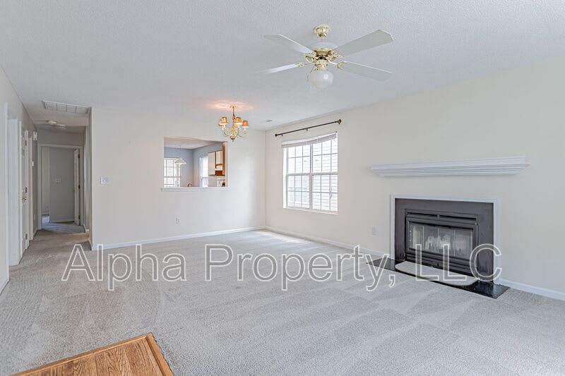 7 Hammett Grove Lane – photo 2