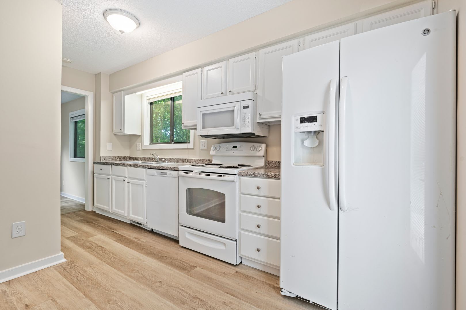 Price Improvement Charming Updated Single Family Home In Carrboro Available Now – photo 5