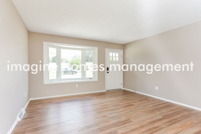 915 Lloyd Avenue – photo 4