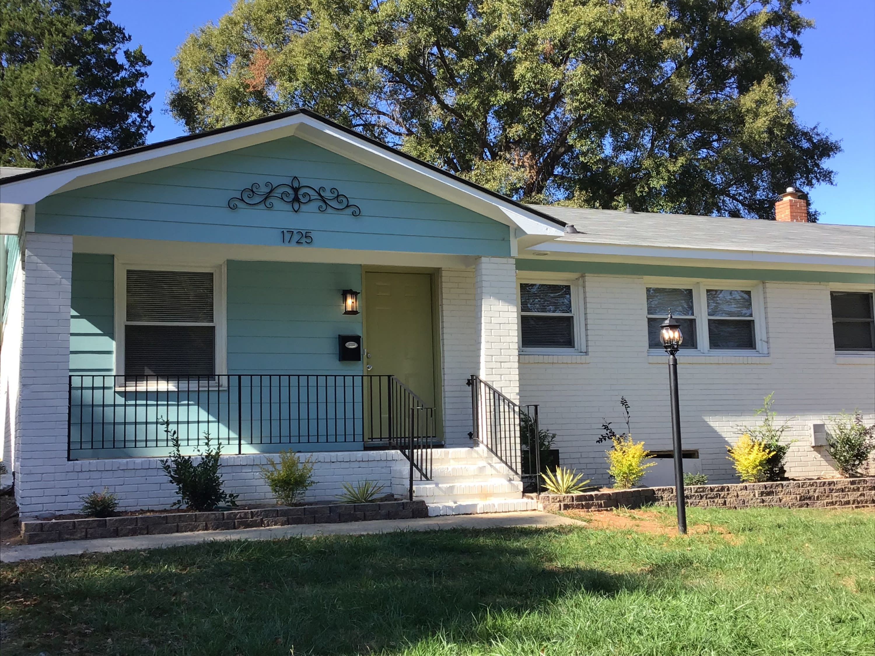 1727 Darbrook Drive – photo 1