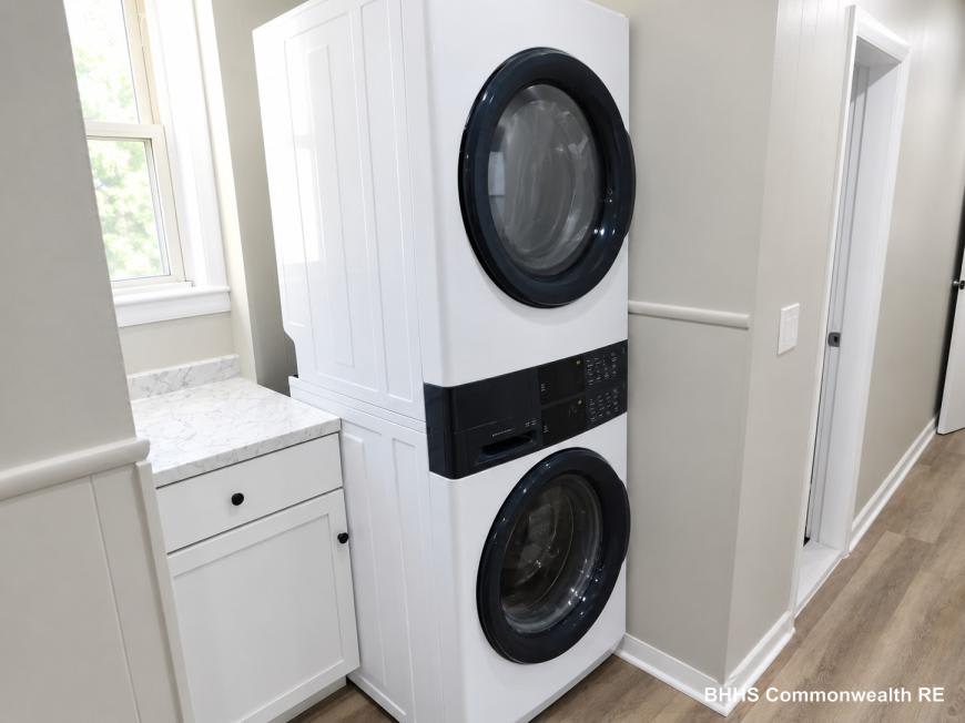 137 Hampshire St – photo 2