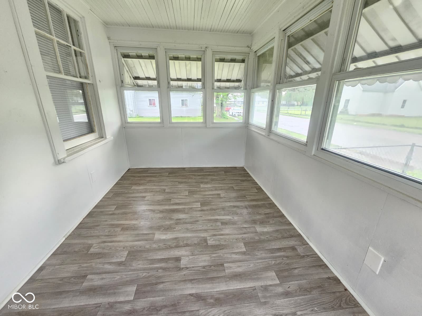 1310 E 5Th Street – photo 3