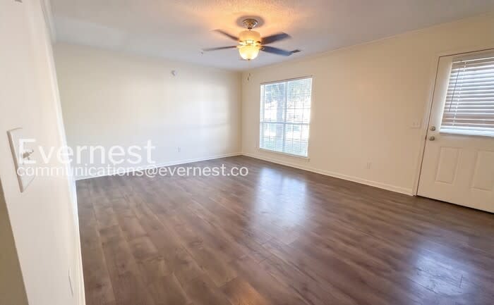 1592 King James Drive – photo 5