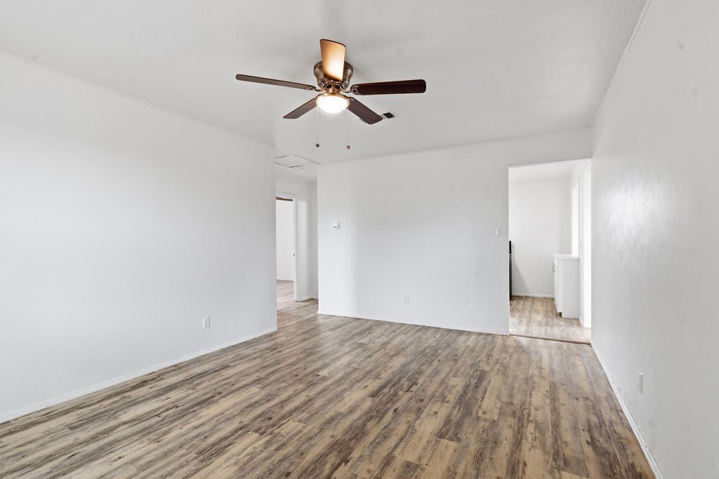 3811 Cedar Spring – photo 4