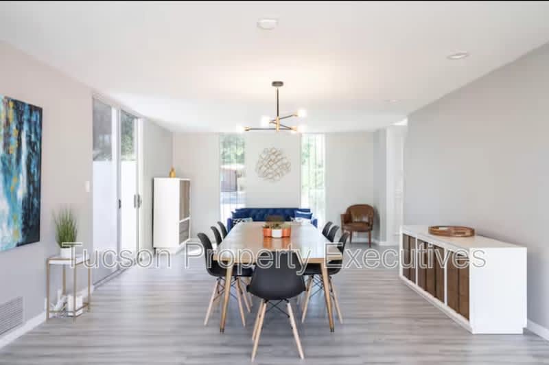 5855 East 3rd Street – photo 4