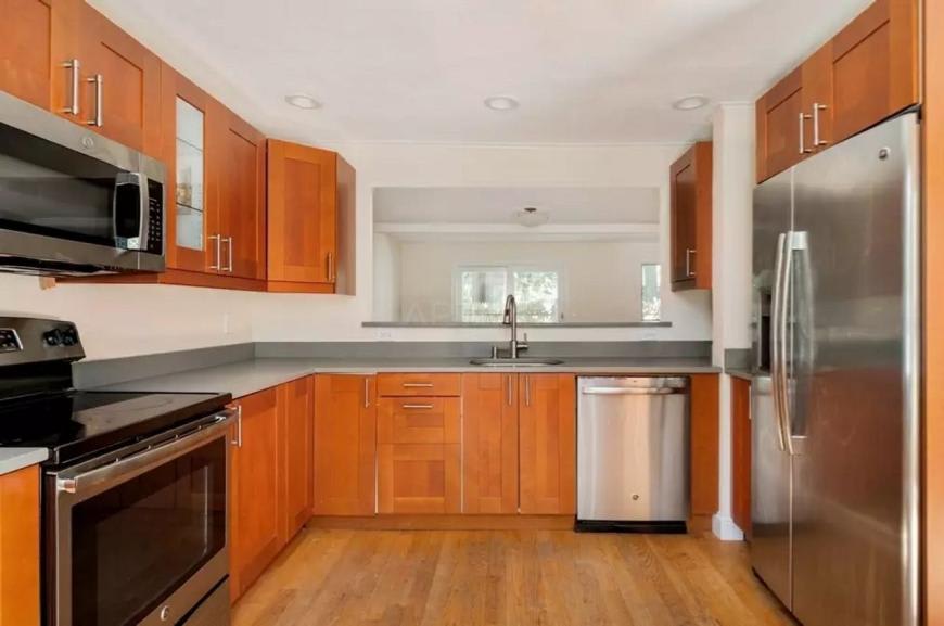 55 Waterhouse St. – photo 2