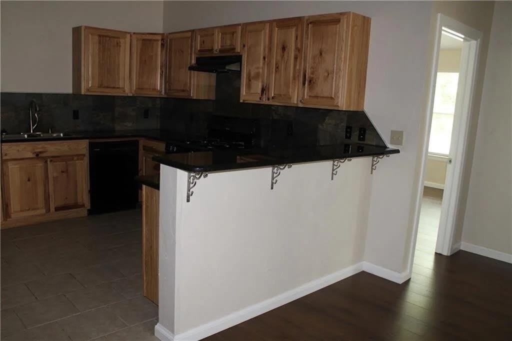 523 Main Street – photo 4