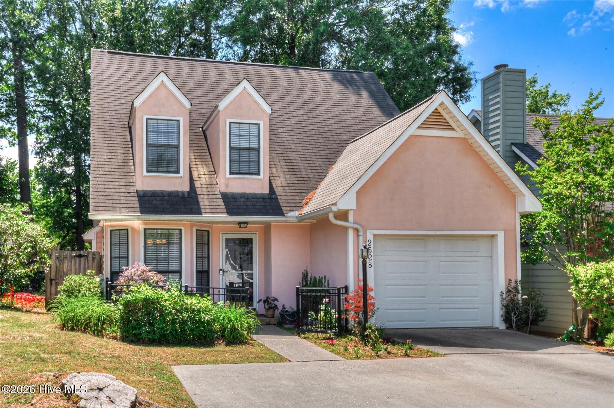 2528 Commons Trace – photo 2