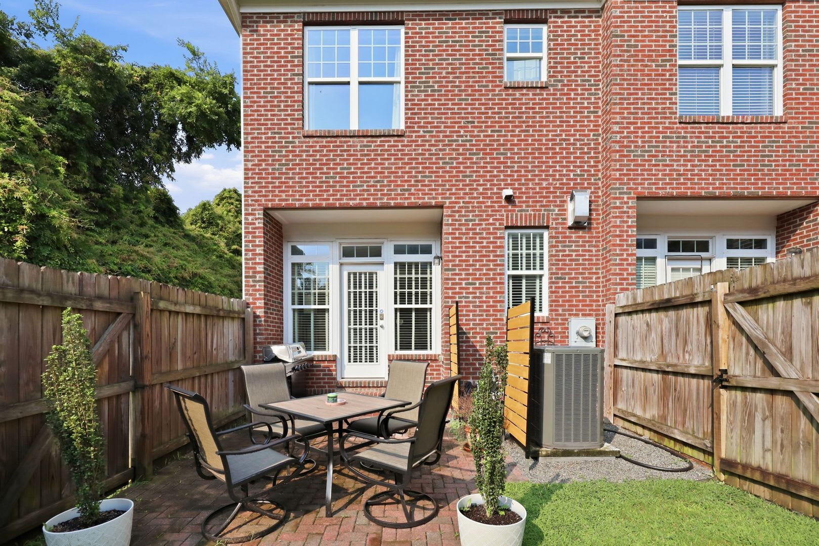 Fully Furnished Option Available – photo 4