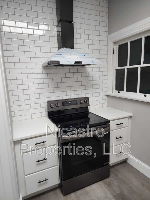 226 E 16Th Avenue – photo 1