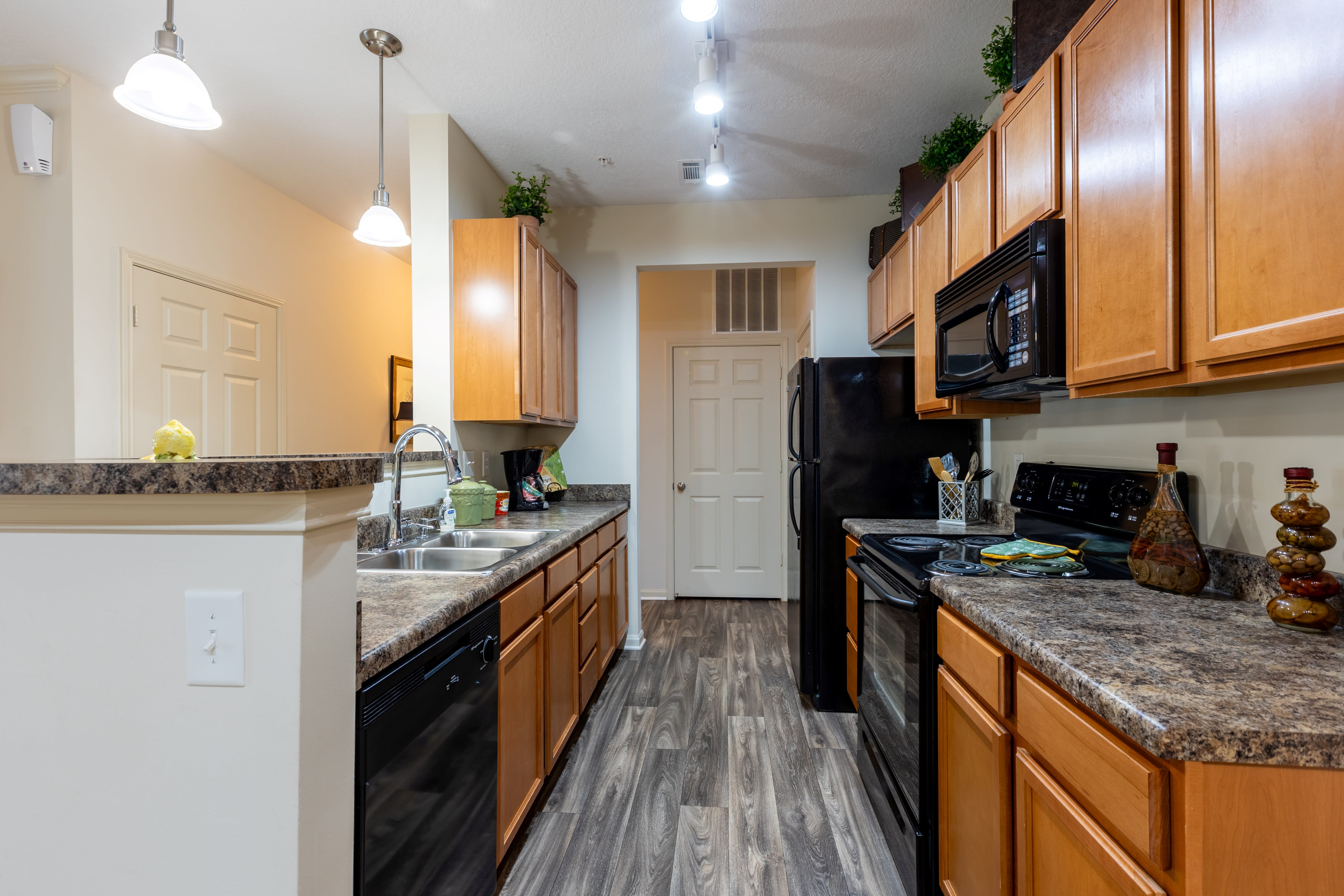 Market Street Station Apartments – photo 1