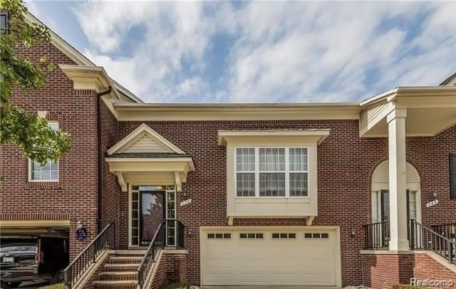 758 Sandalwood Drive – photo 2