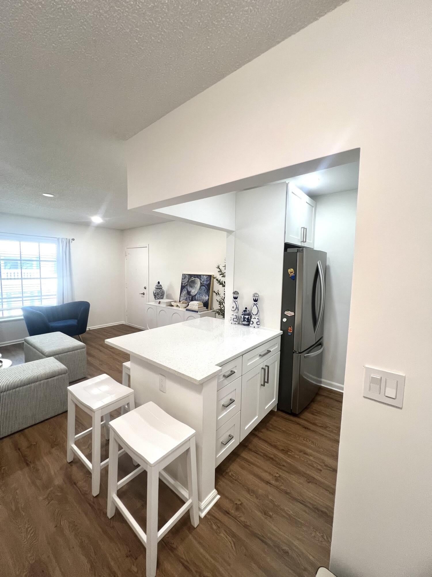 2261 NE 67th Street – photo 4