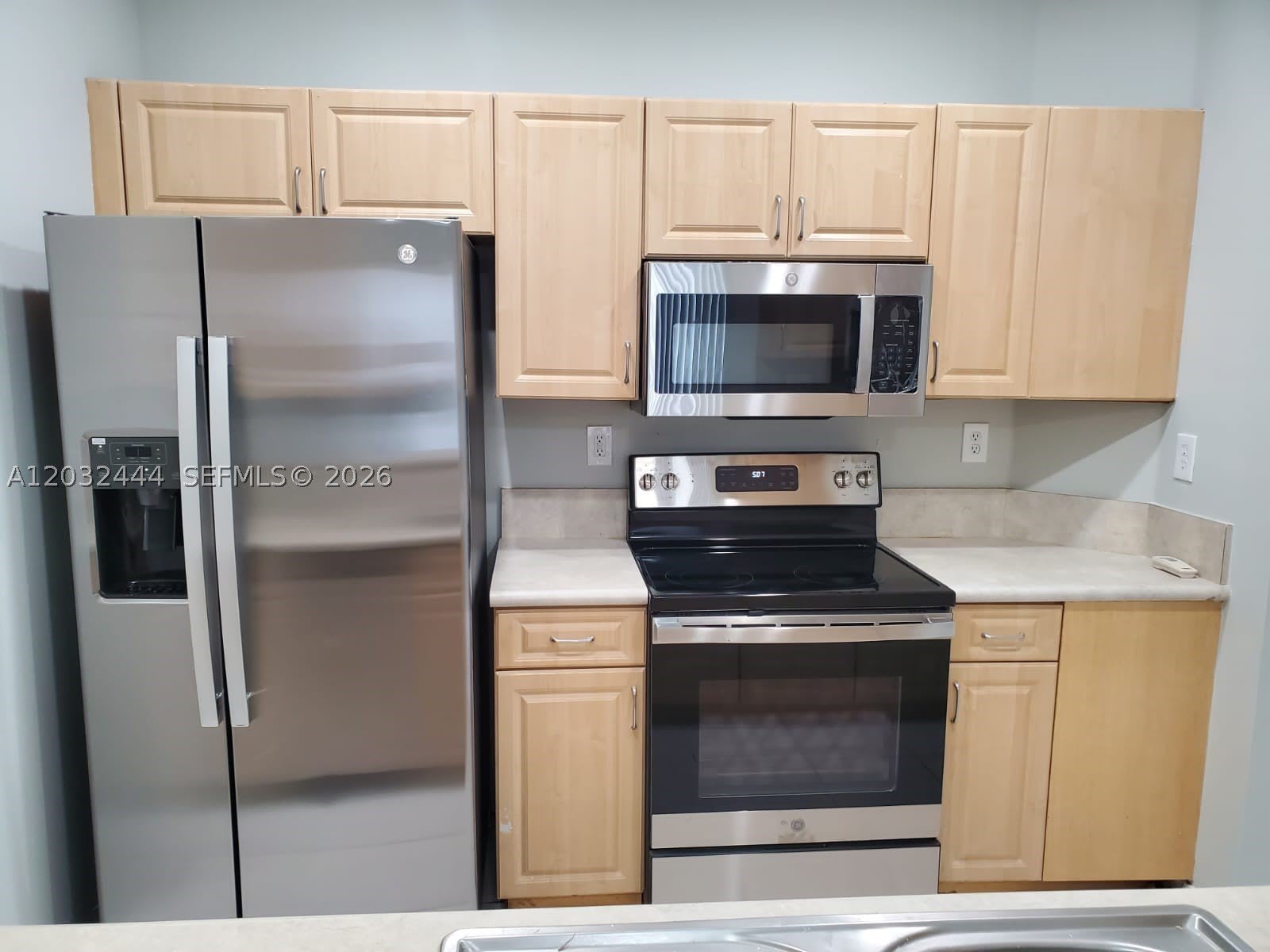 2242 NE 42nd Cir – photo 4