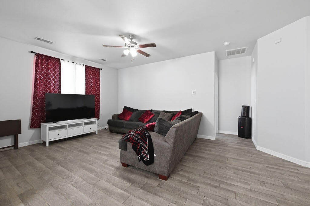 8401 E County Rd 114 – photo 4