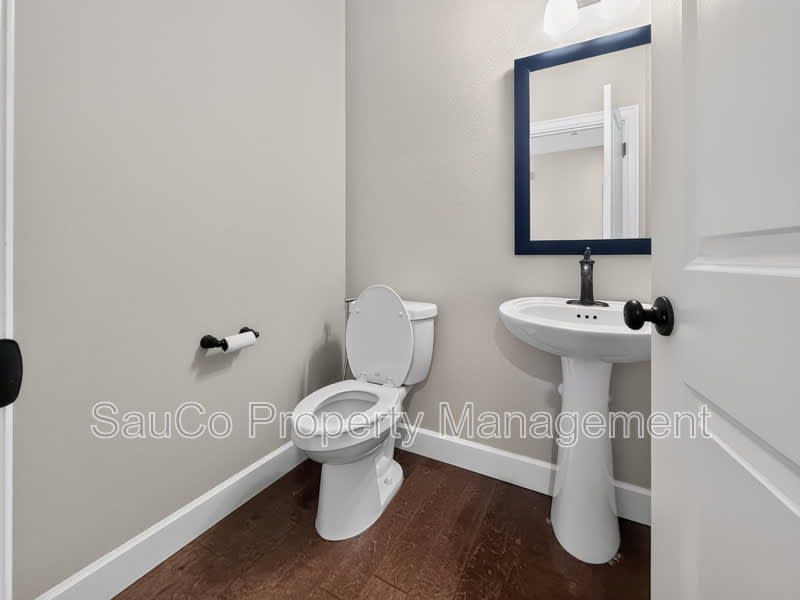 17179 Northwest Trillium Street – photo 4