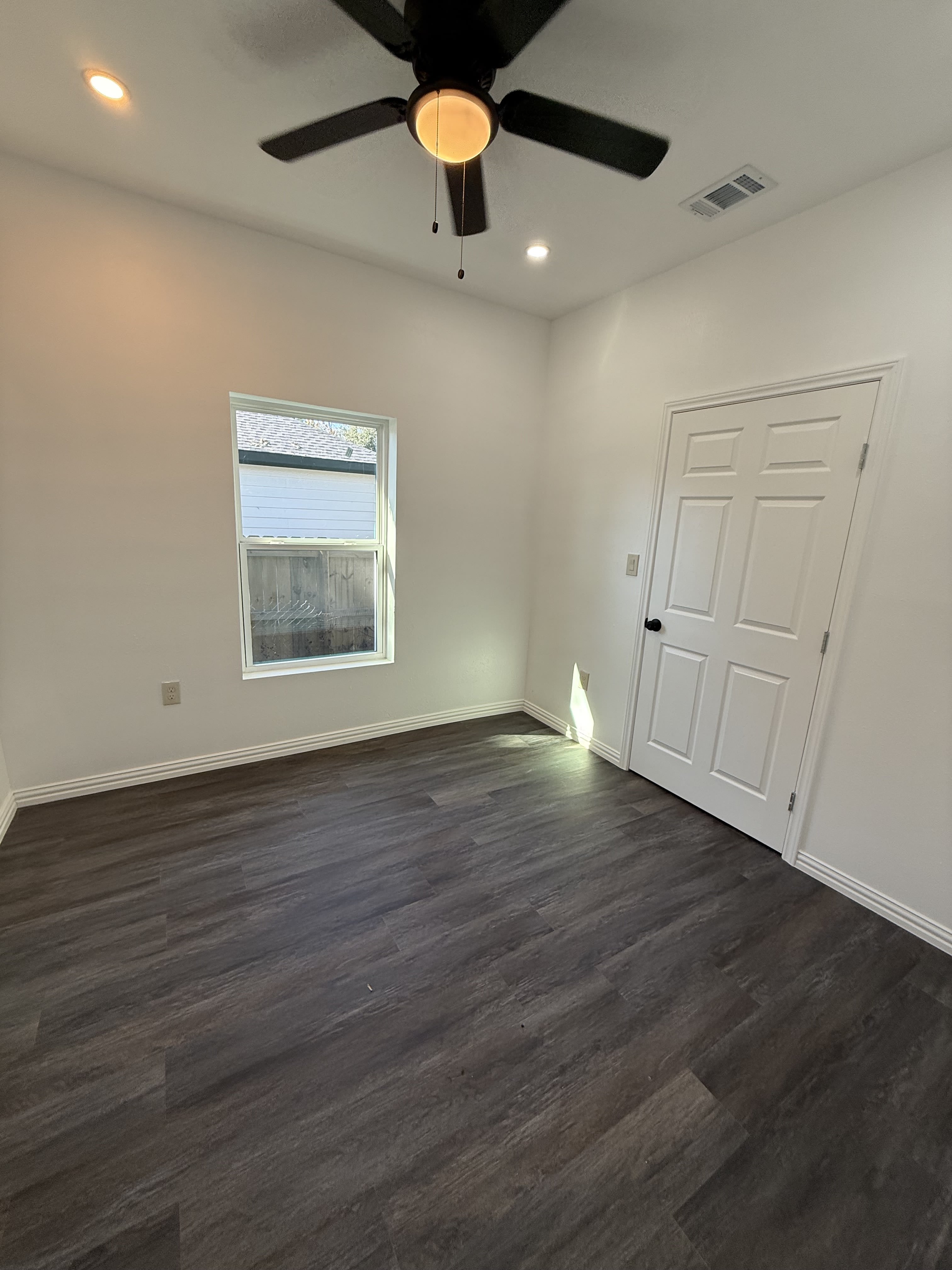 1440 W 6th Ave – photo 5