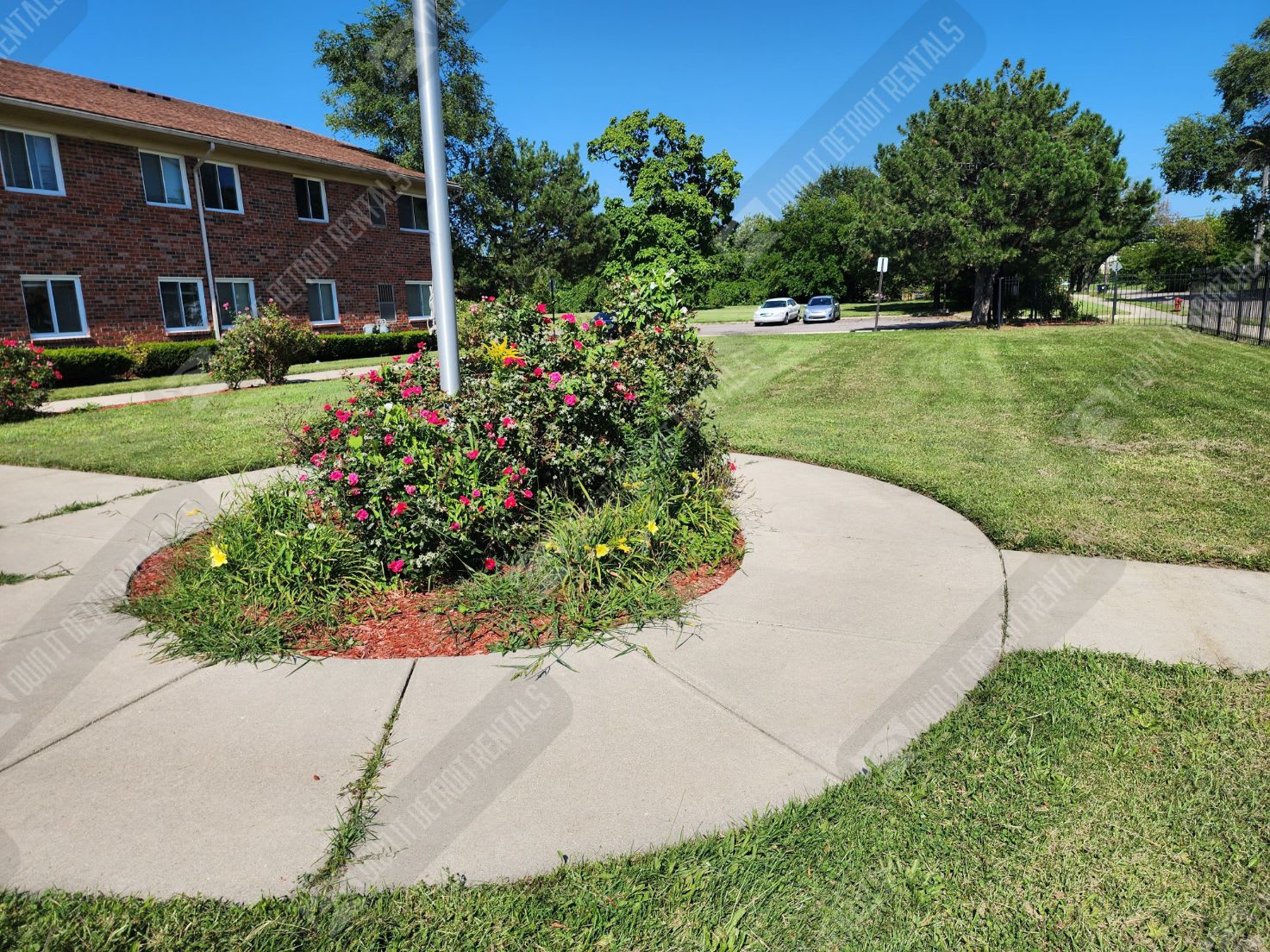 1800 Brainard St Apt 205 – photo 1
