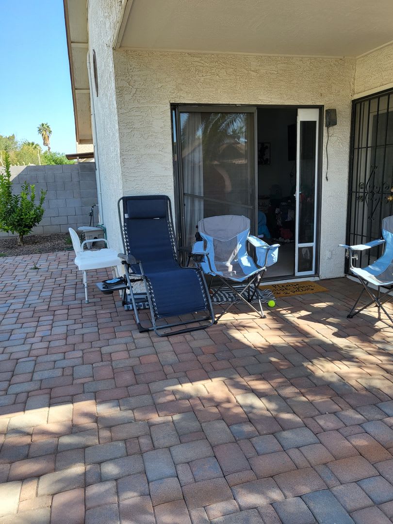 ABSOLUTELY CHARMING HOME ON CORNER LOT – photo 4