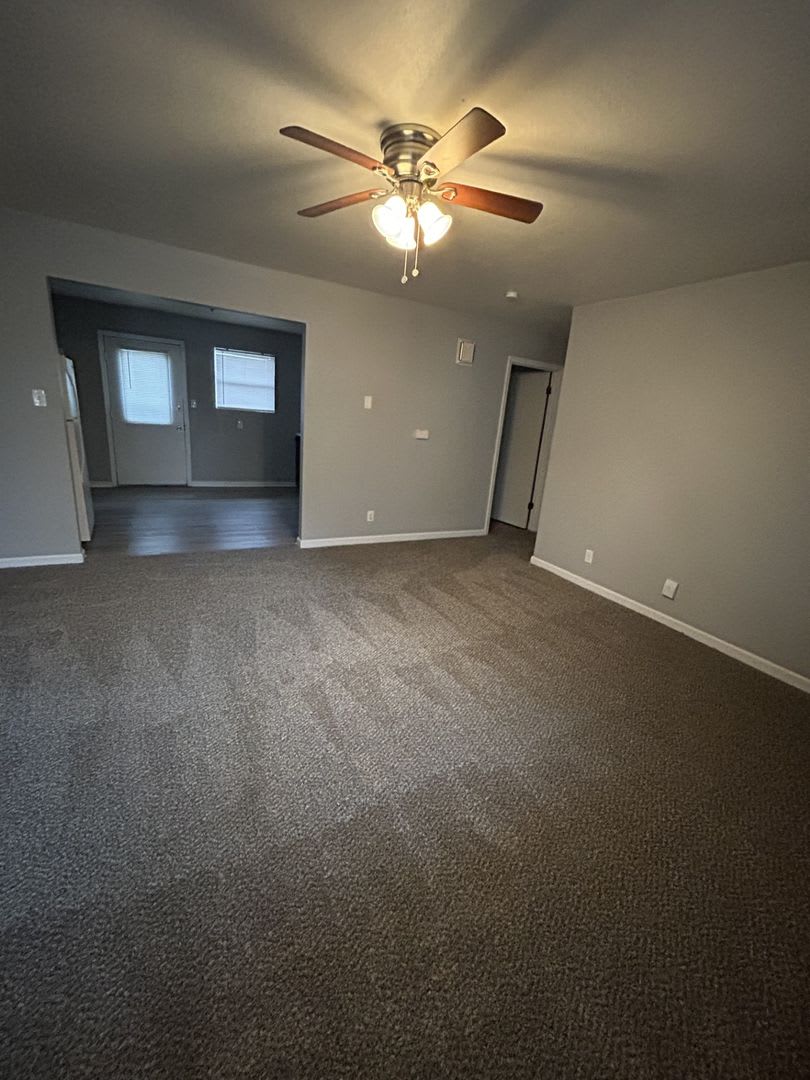 1301 E 9th Duplex – photo 3