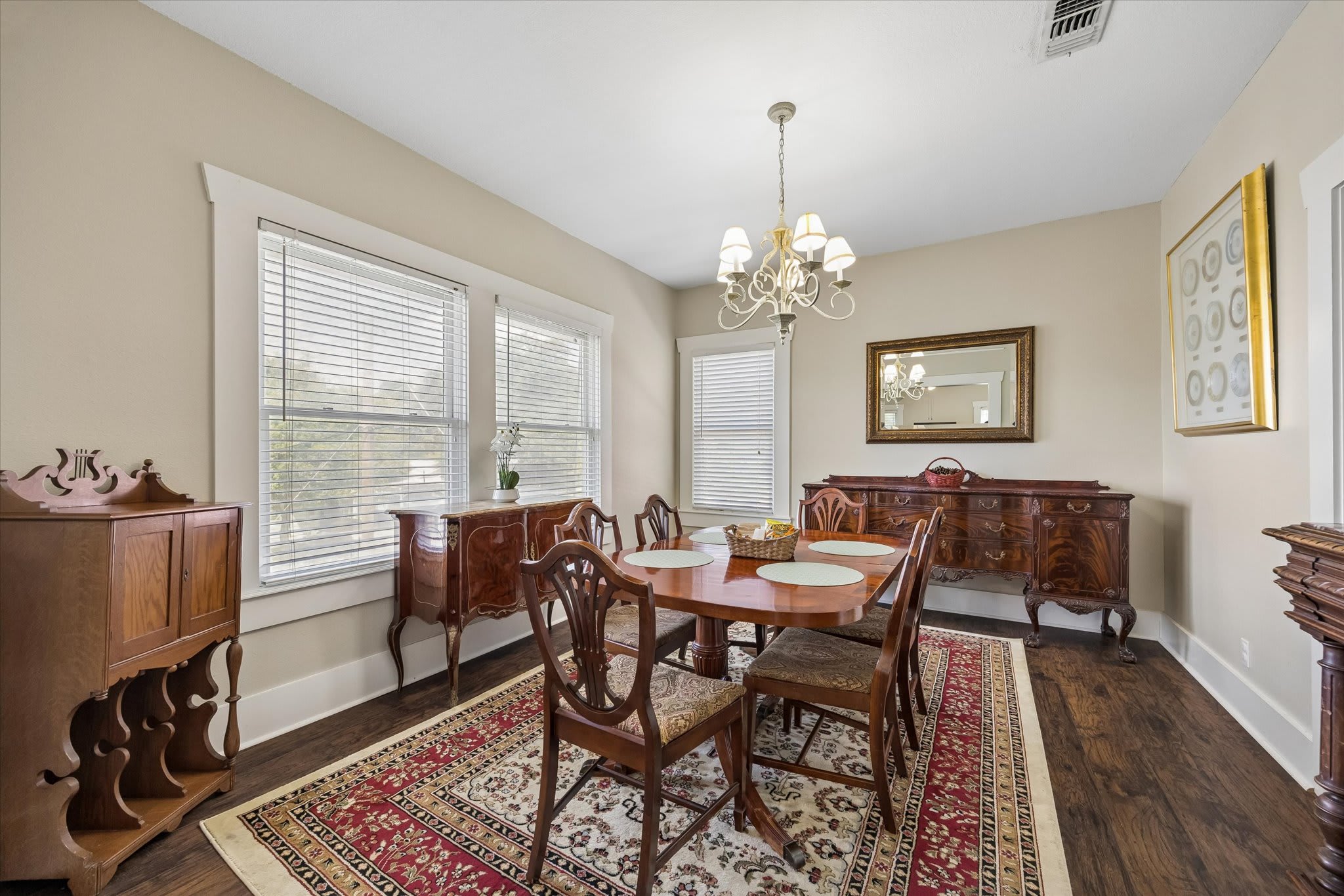 842 East Guenther Streetunit 2 – photo 3