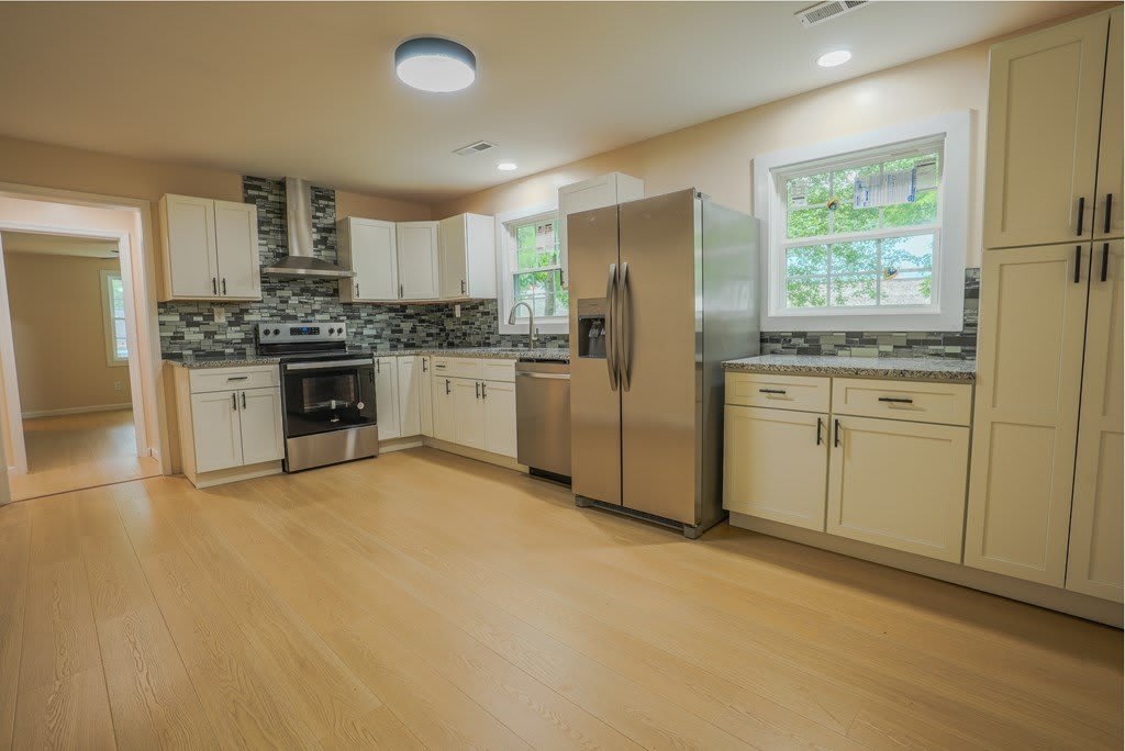 1821 Freeport Road – photo 3