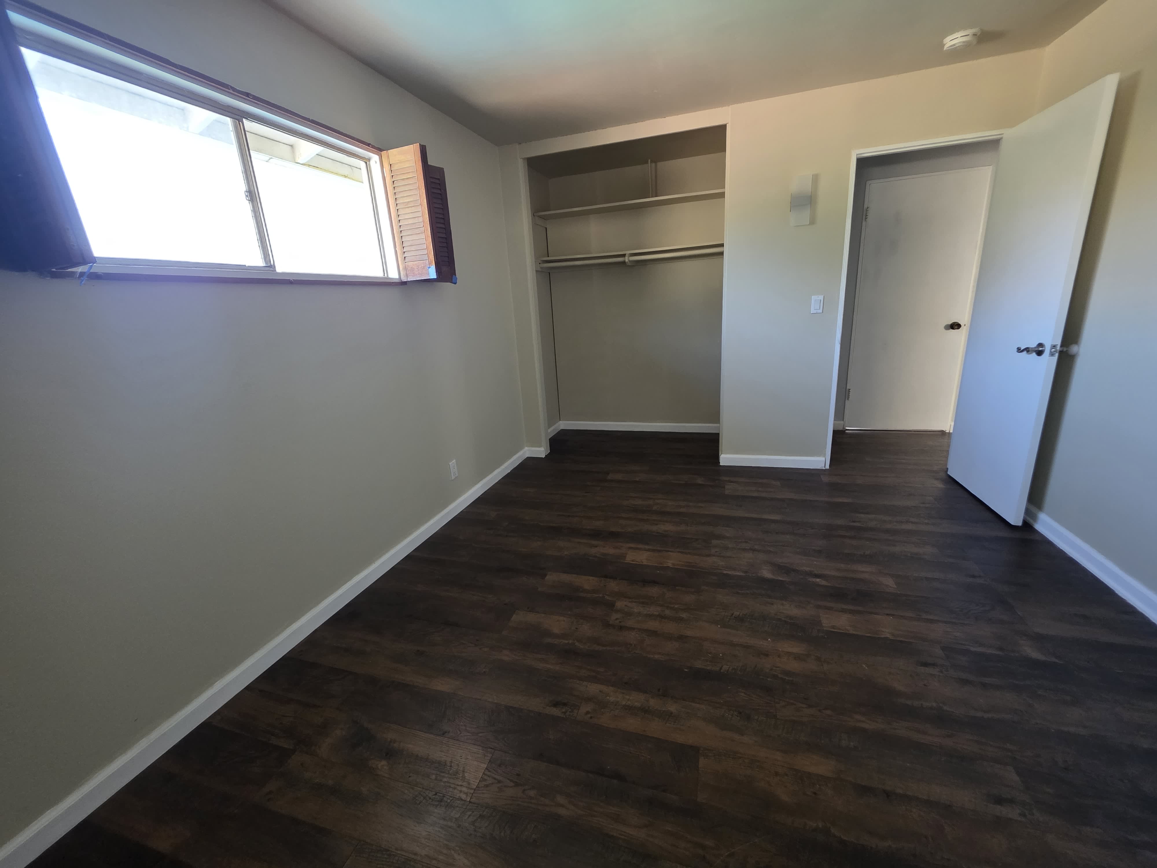 12323 Centralia Street – photo 3