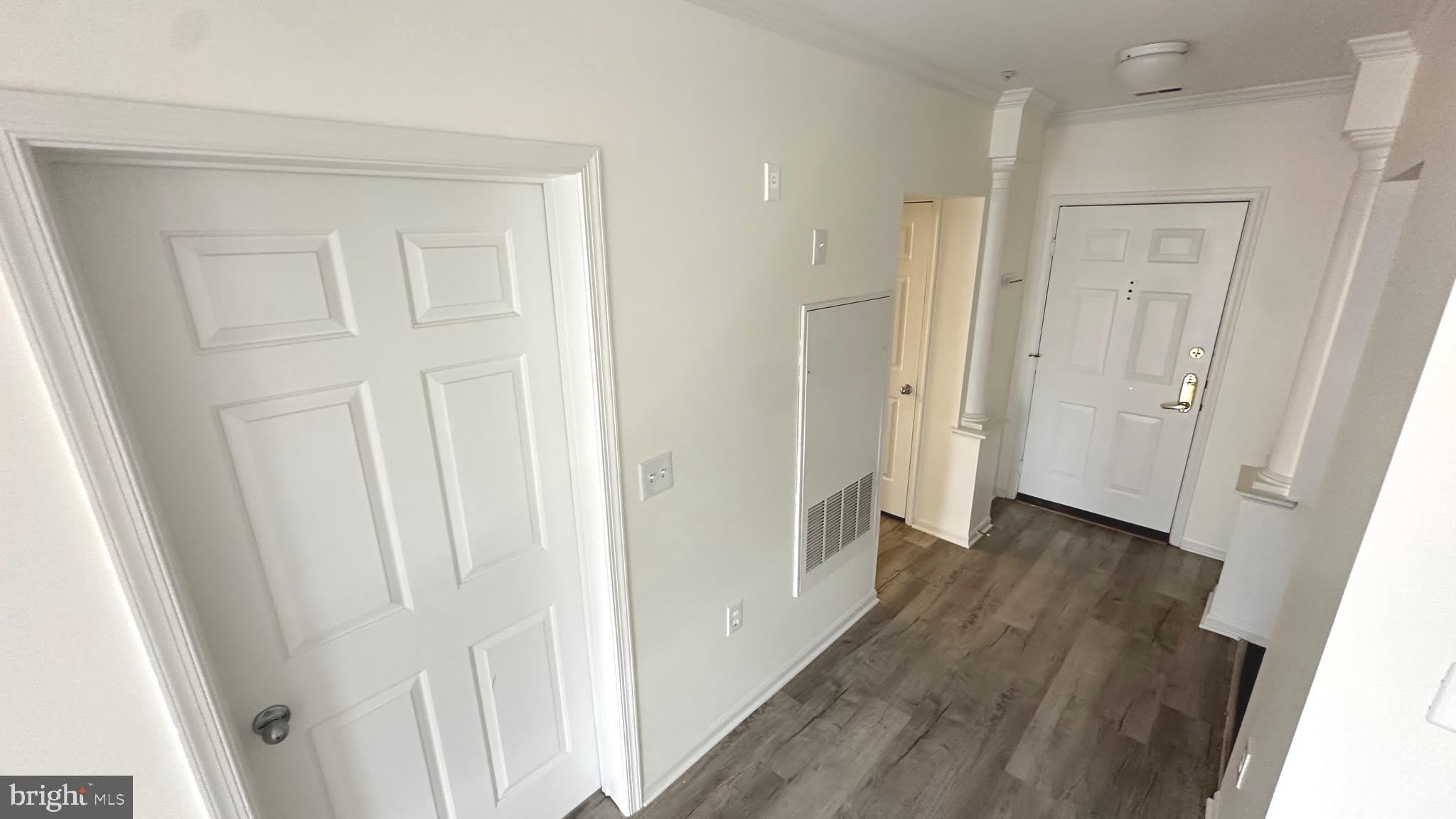 7011 FALLS REACH Drive – photo 5