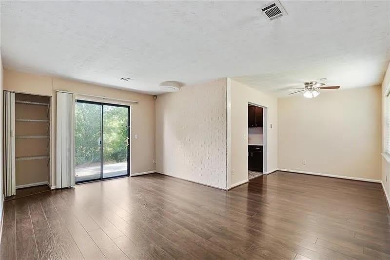 76 Sandalwood Circle – photo 2