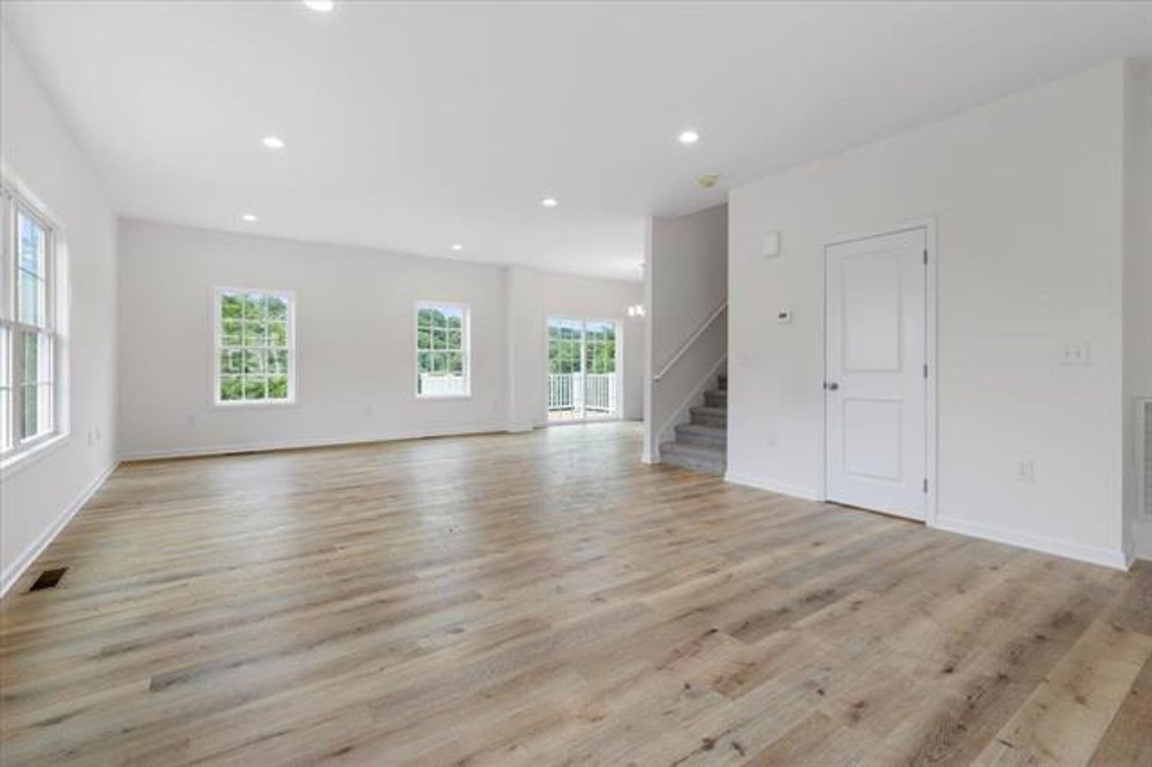 4 BED 2.5 BATH LOCATED IN CHRISTIANSBURG LOCATED NOW – photo 4